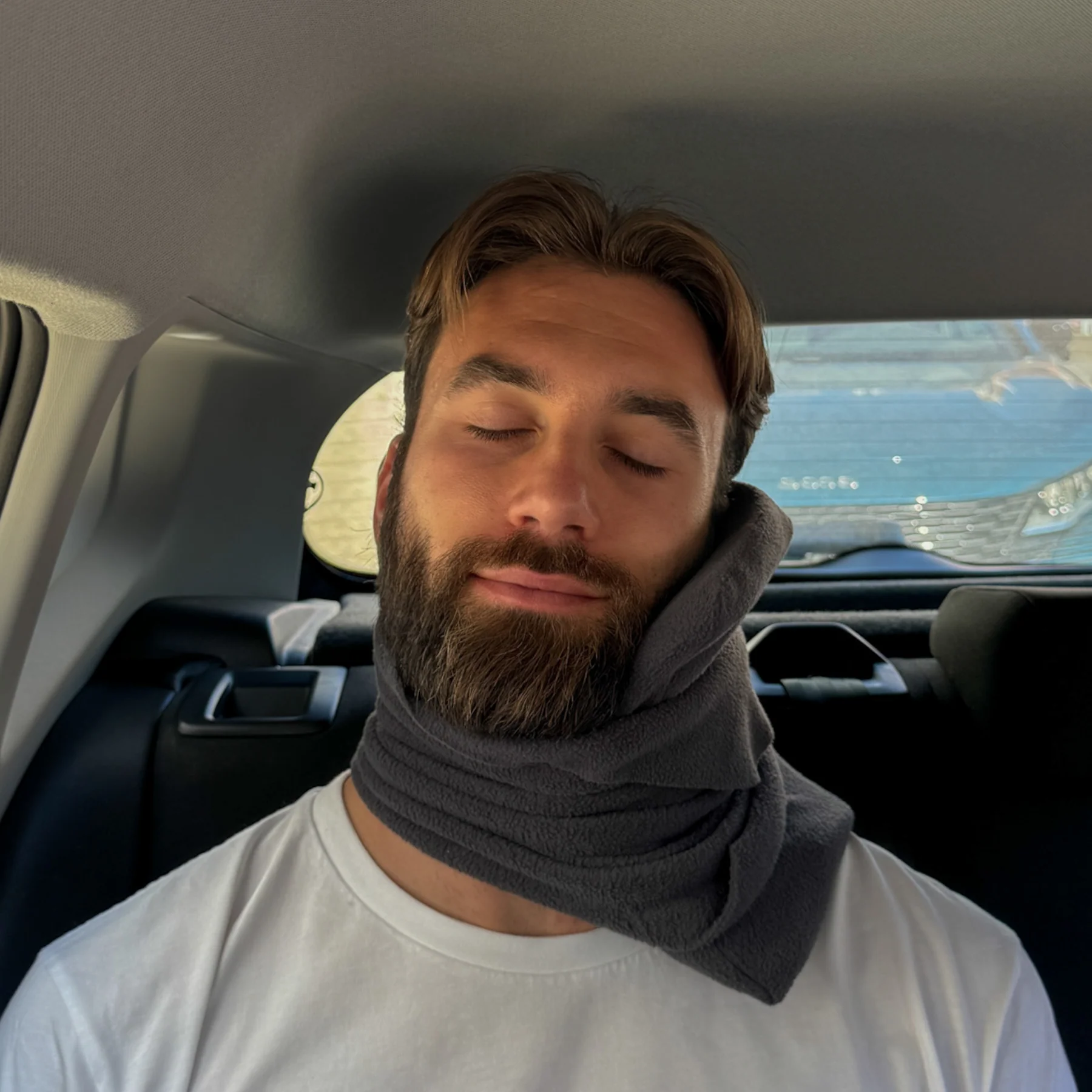 TRTL TRAVEL PILLOW - Image 24